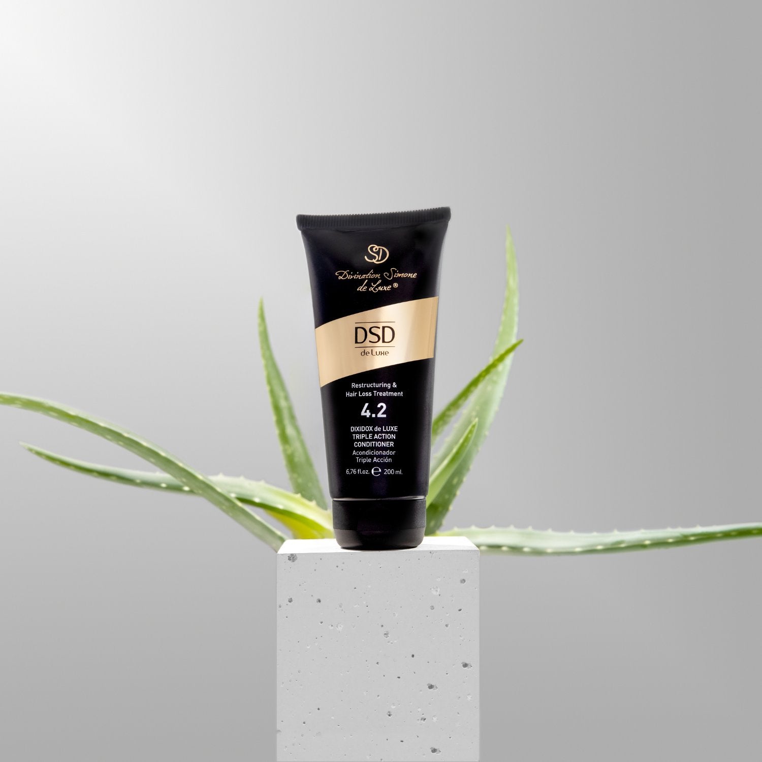 DSD de Luxe 4.2 - Triple Action Conditioner (200ml)